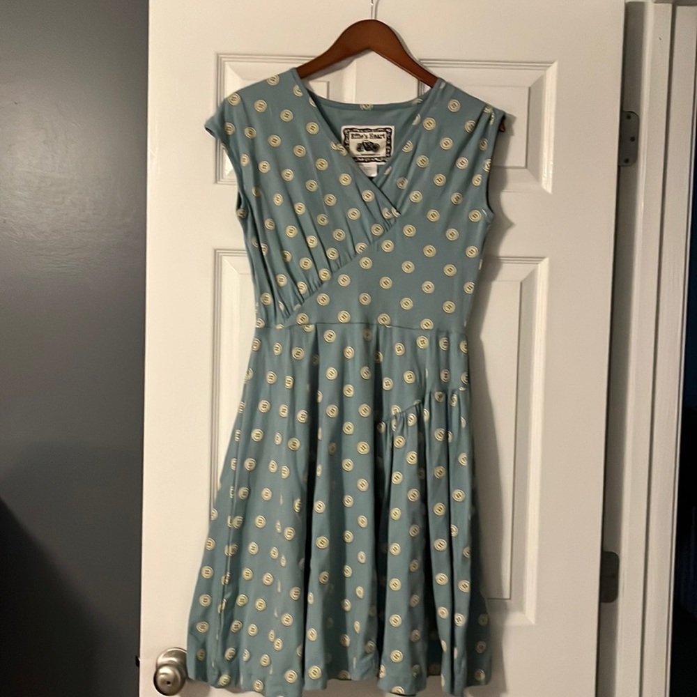 Super cute vintage style cotton dress by Effie’s Heart size large